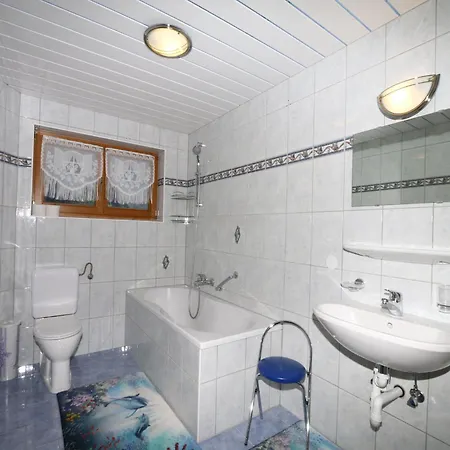 In With A Balcony * מאיירהופן