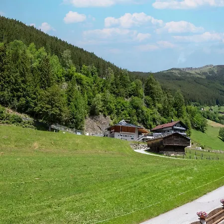Appartement In With A Balcony Mayrhofen