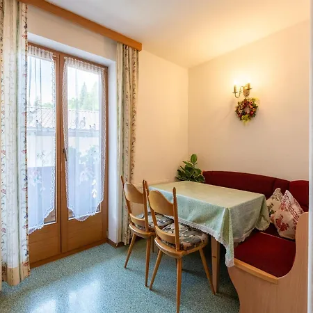 Appartement In With A Balcony Mayrhofen