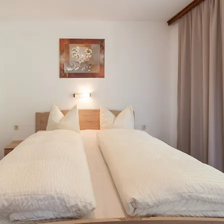 In With A Balcony Apartment Mayrhofen